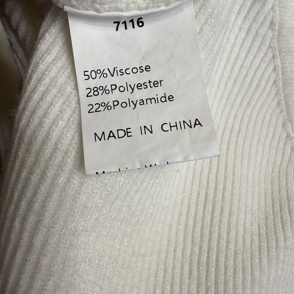 FASHION Elegant White Women's Wide Crew Neck Sweater - Picture 5 of 5